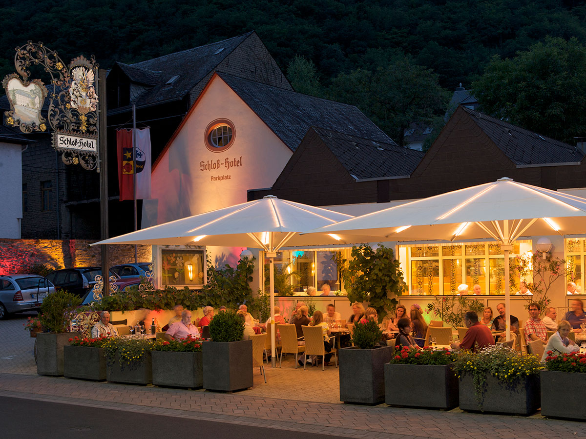 treis-karden-schloss-hotel-petry-terrasse_petry_schlossshotel-480.jpg