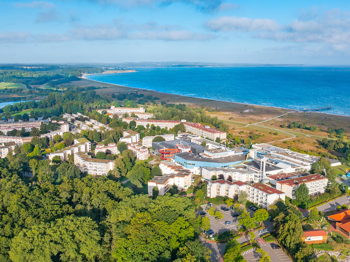 weissenhaeuser-strand-strandhotel-weissenhaeuser-strand-luftaufnahme-2022_01-2-445.jpg