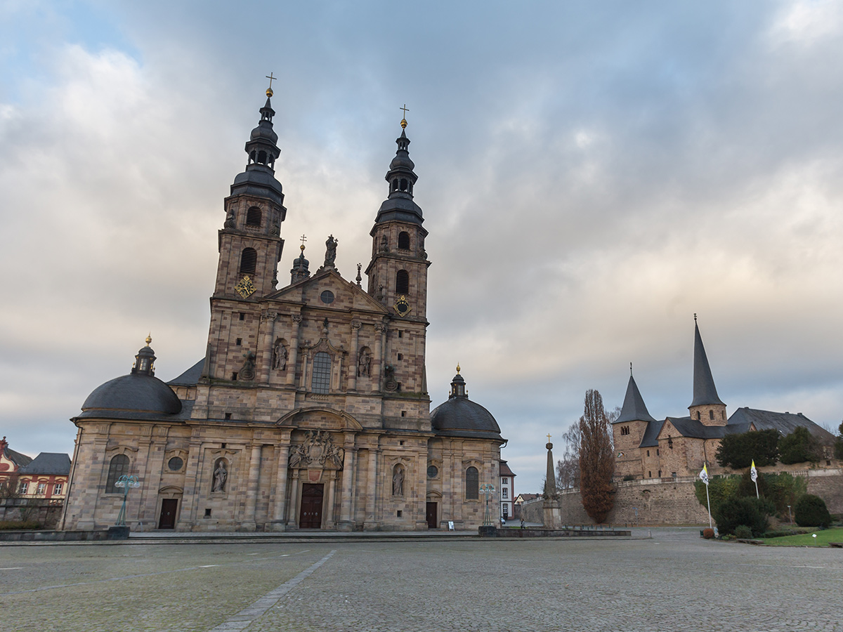 bad-kissingen-weihnachtszauber-st-salvator-dom-in-fulda-96130909.jpg