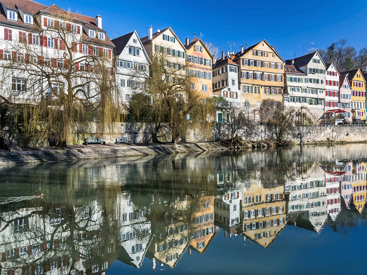 bad-ursach-altstadt-deutschland-tuebingen-spiegelung-80033844.jpg