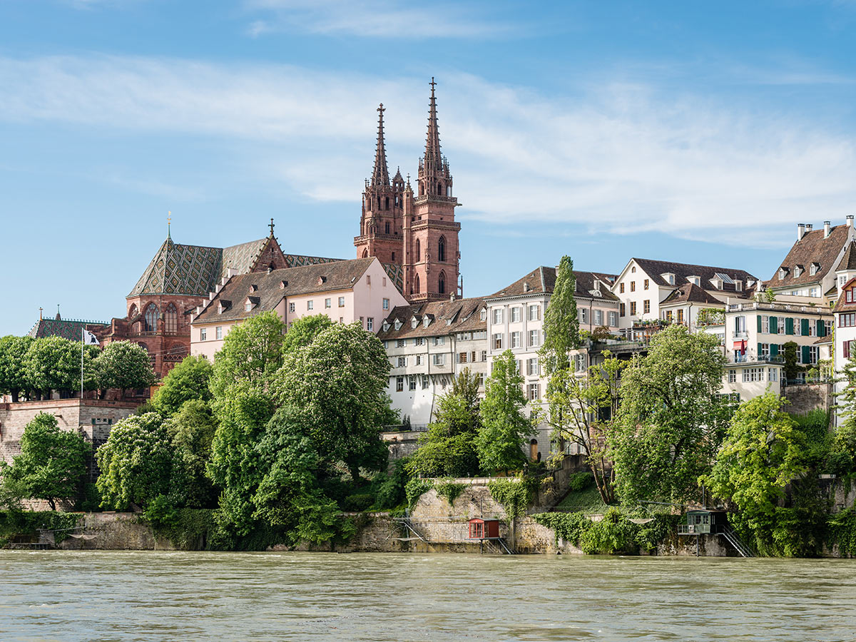 badenweiler-suedlicher-schwarzwald-basel-cathedral-85158886.jpg