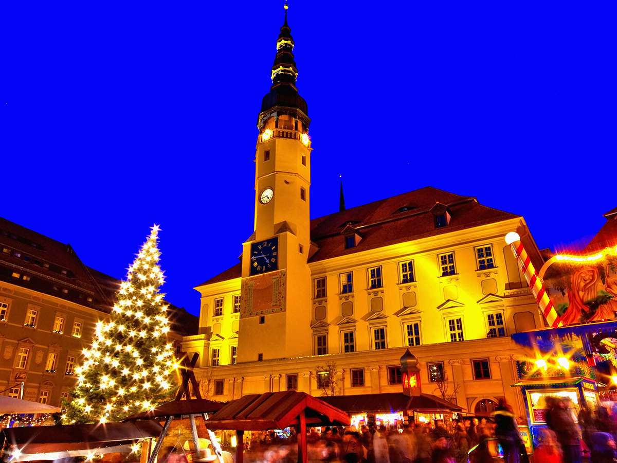 bautzen-im-advent-entdecken-sie-die-stadt-der-tuerme-und-die-einzigartige-oberlausitz-bautzen-weihnachtsmarkt-69343526.jpg