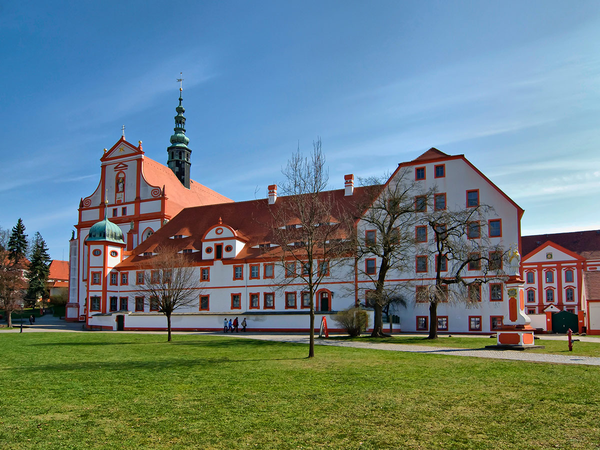 bautzen-im-advent-entdecken-sie-die-stadt-der-tuerme-und-die-einzigartige-oberlausitz-sankt-marienstern-202481856.jpg