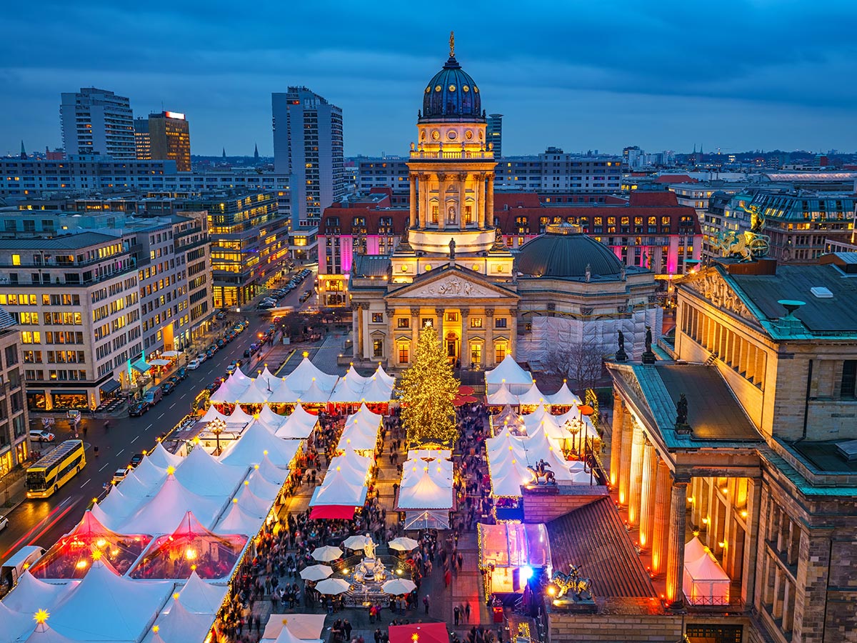 berlin-weihnachtsbummel-christmas-market-deutscher-dom-konzerthaus-125319947.jpg