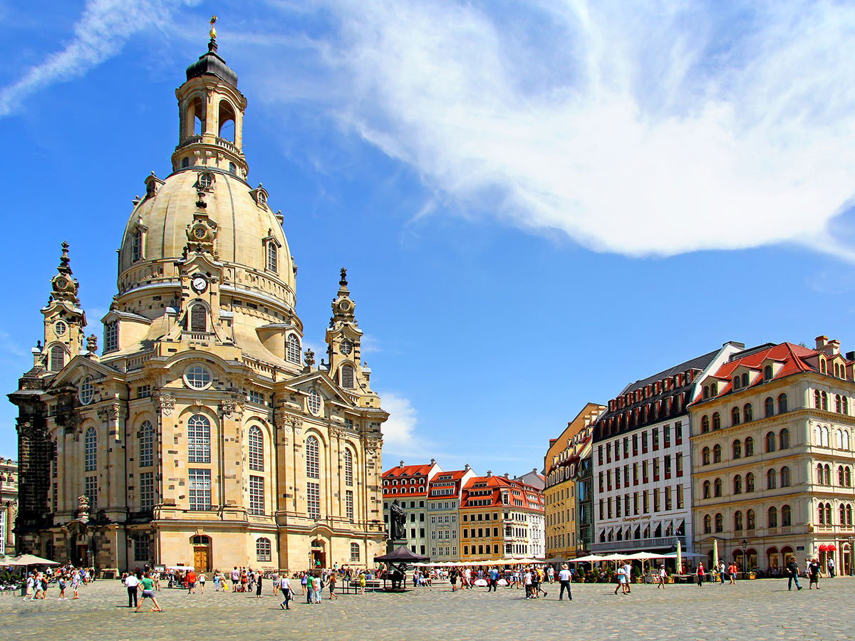 dresden-und-die-semperoper-frauenkirche-71277348.jpg