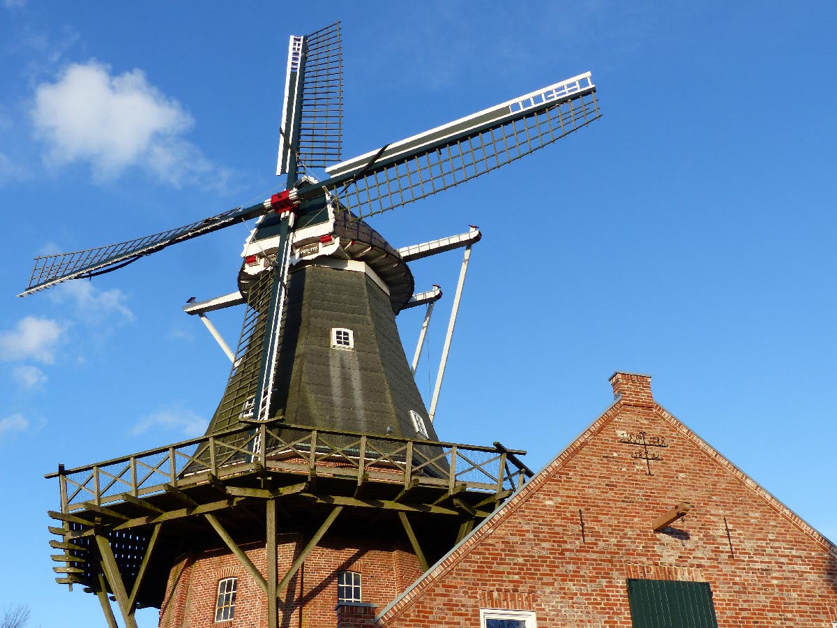 emden-ostfriesischer-charme-windmuehle-in-ostfriesland-206714354.jpg