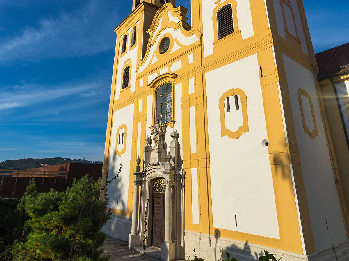 ingolstadt-mit-barockstadt-im-altmuehltal-kloster-weltenburg-und-neuburg-an-der-donau-kloster-rebdorf-eichstaett-bayern-191787802.jpg