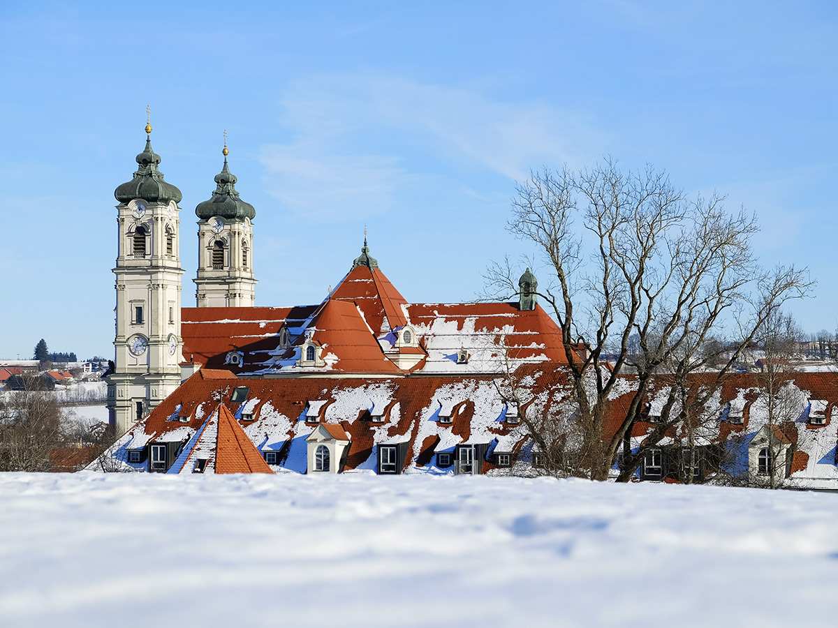 memmingen-advent-zwischen-allgaeu-und-bodensee-monastery-ottobeuren-137474856.jpg