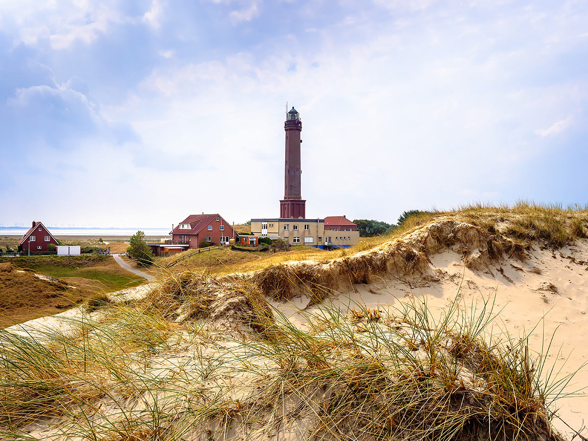 norden-norddeich-faszinierende-naturerlebnisse-leuchtturm-norderney-218343607.jpg