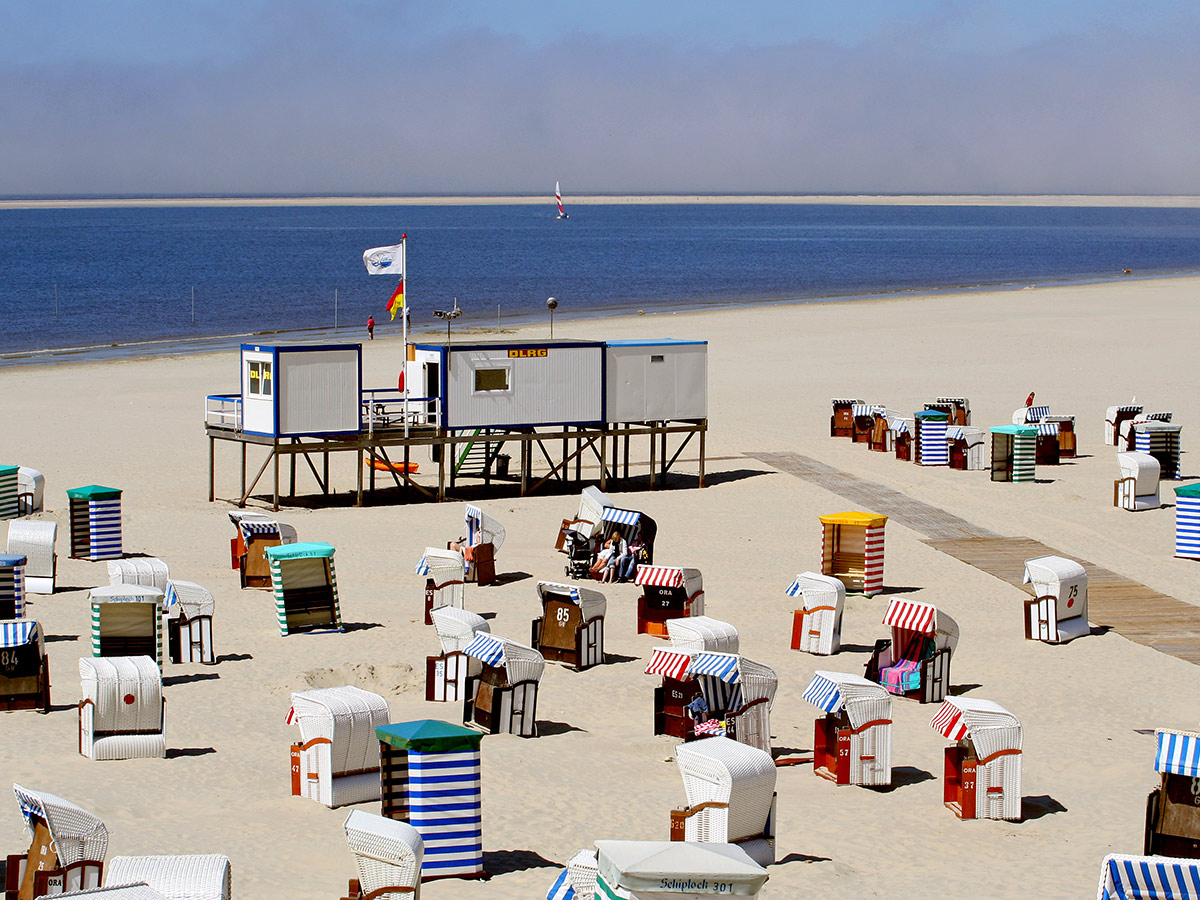 nordseeinsel-borkum-weite-straende-8029902.jpg