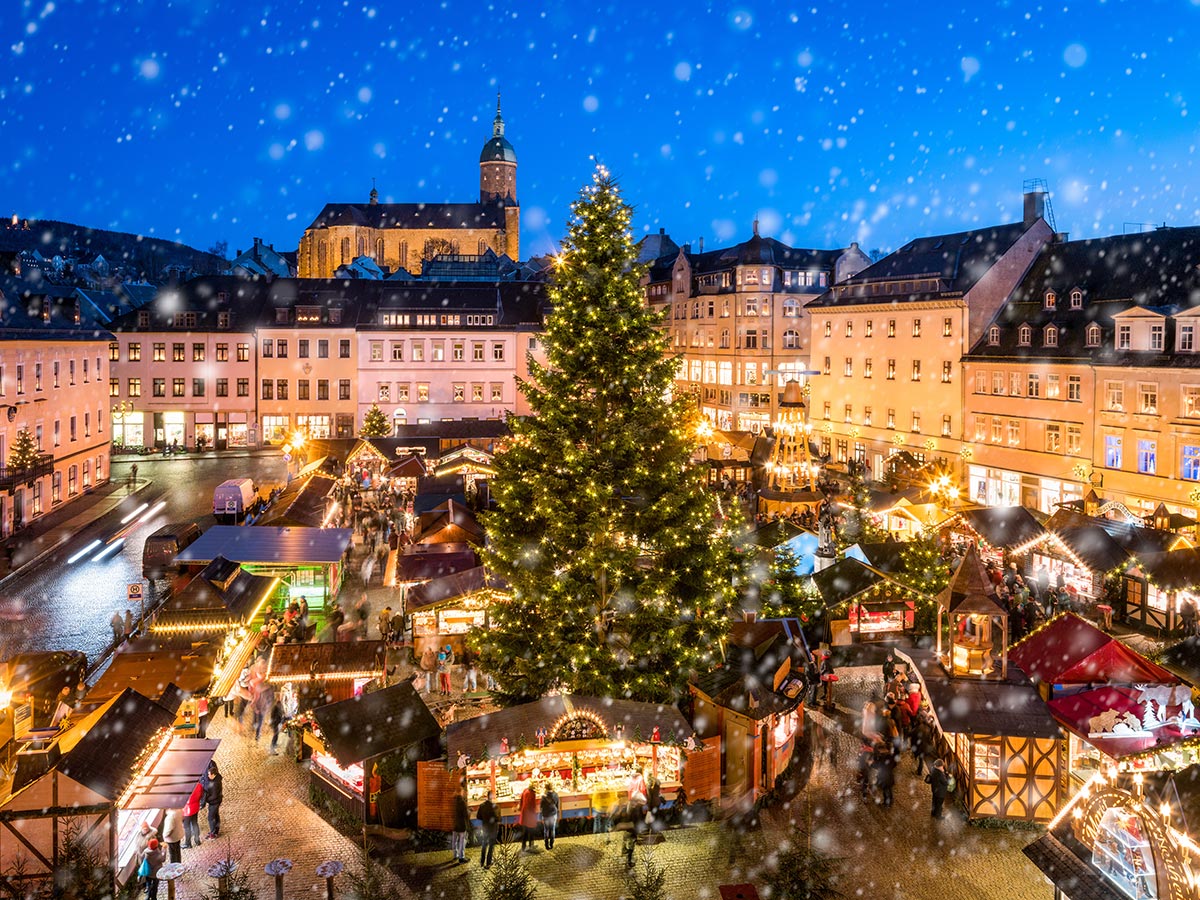 oberwiesenthal-im-advent-weihnachtsmarkt-in-annaberg-buchholz-225095707.jpg