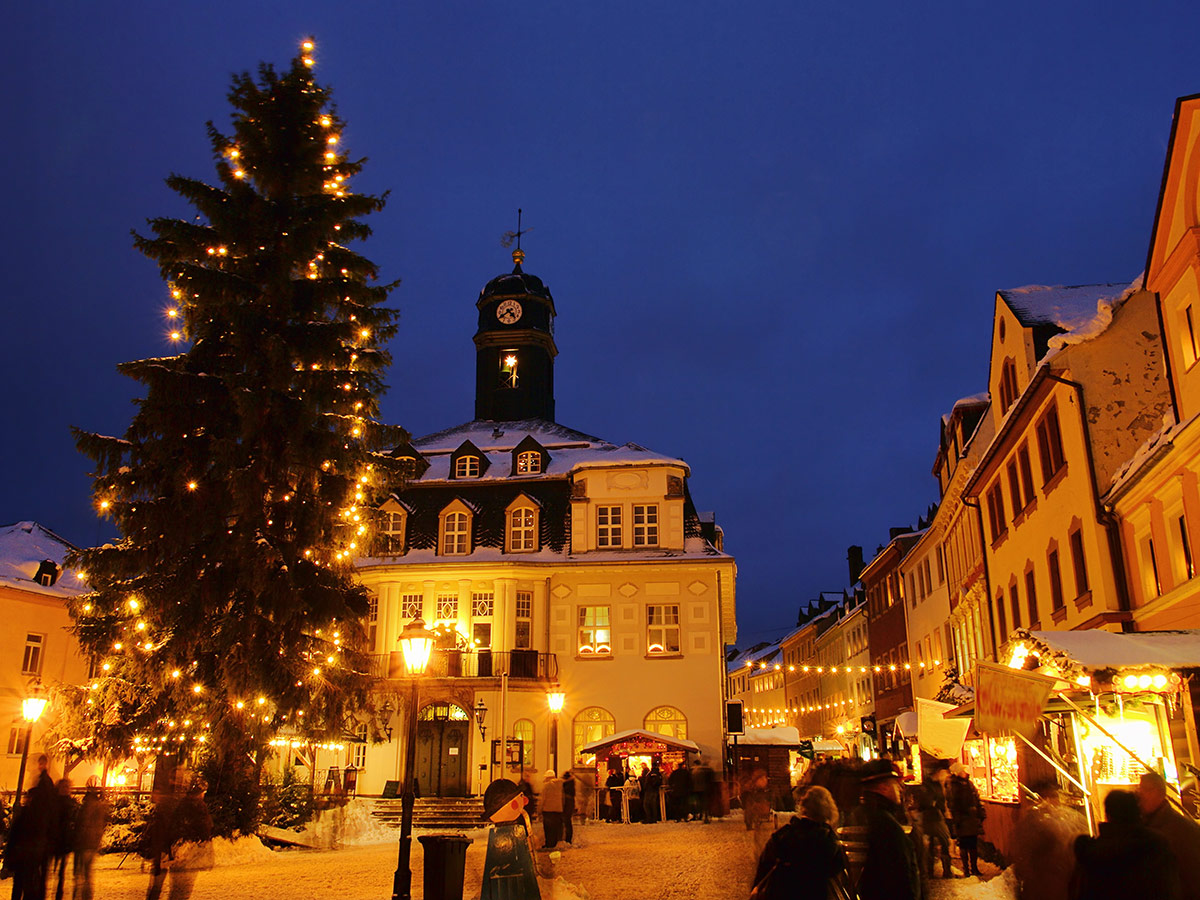 oberwiesenthal-schwarzenberg-christmas-market-34083796.jpg