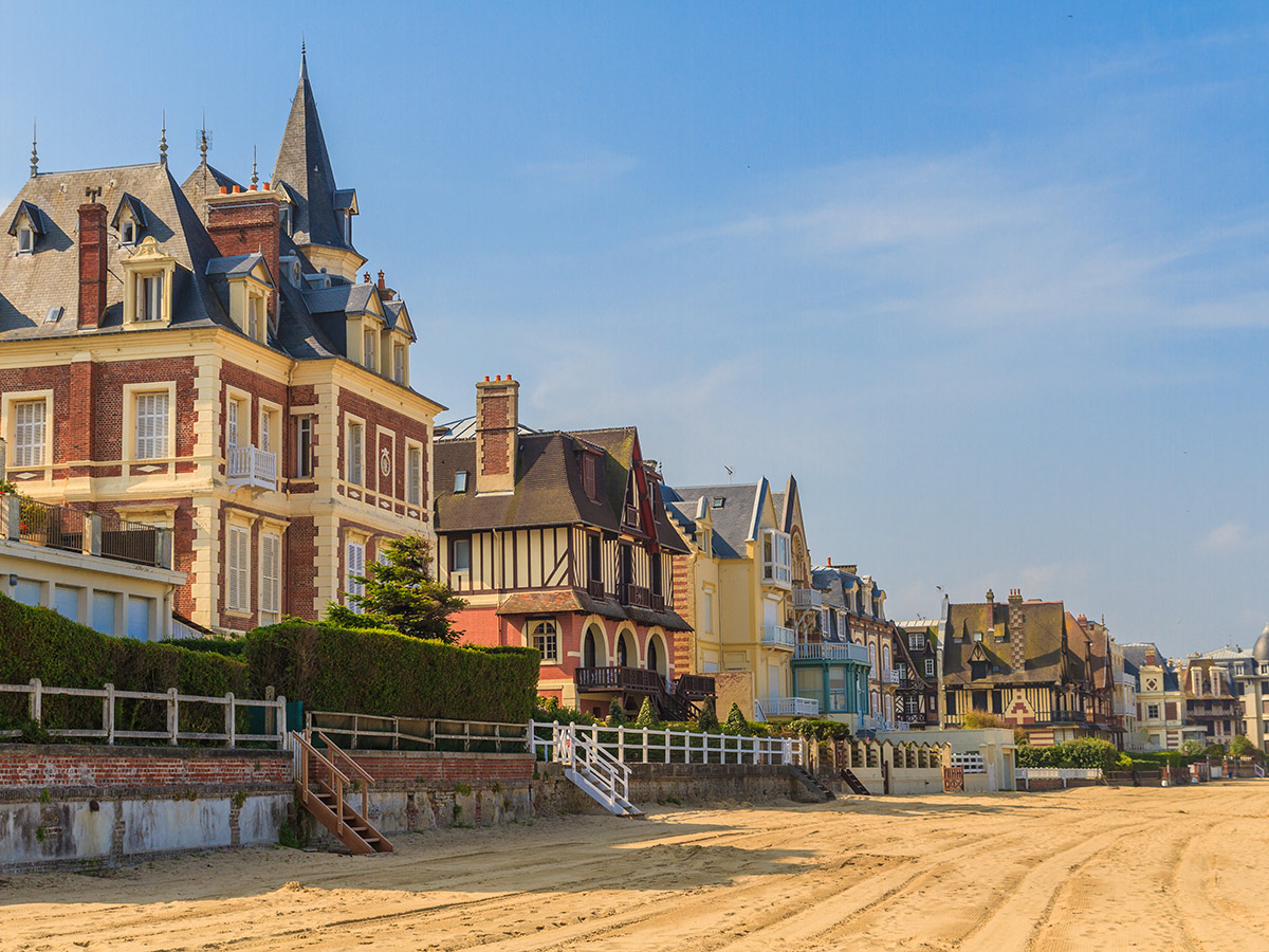 normandie-die-schoensten-impressionen-trouville-sur-mer-51942386.jpg