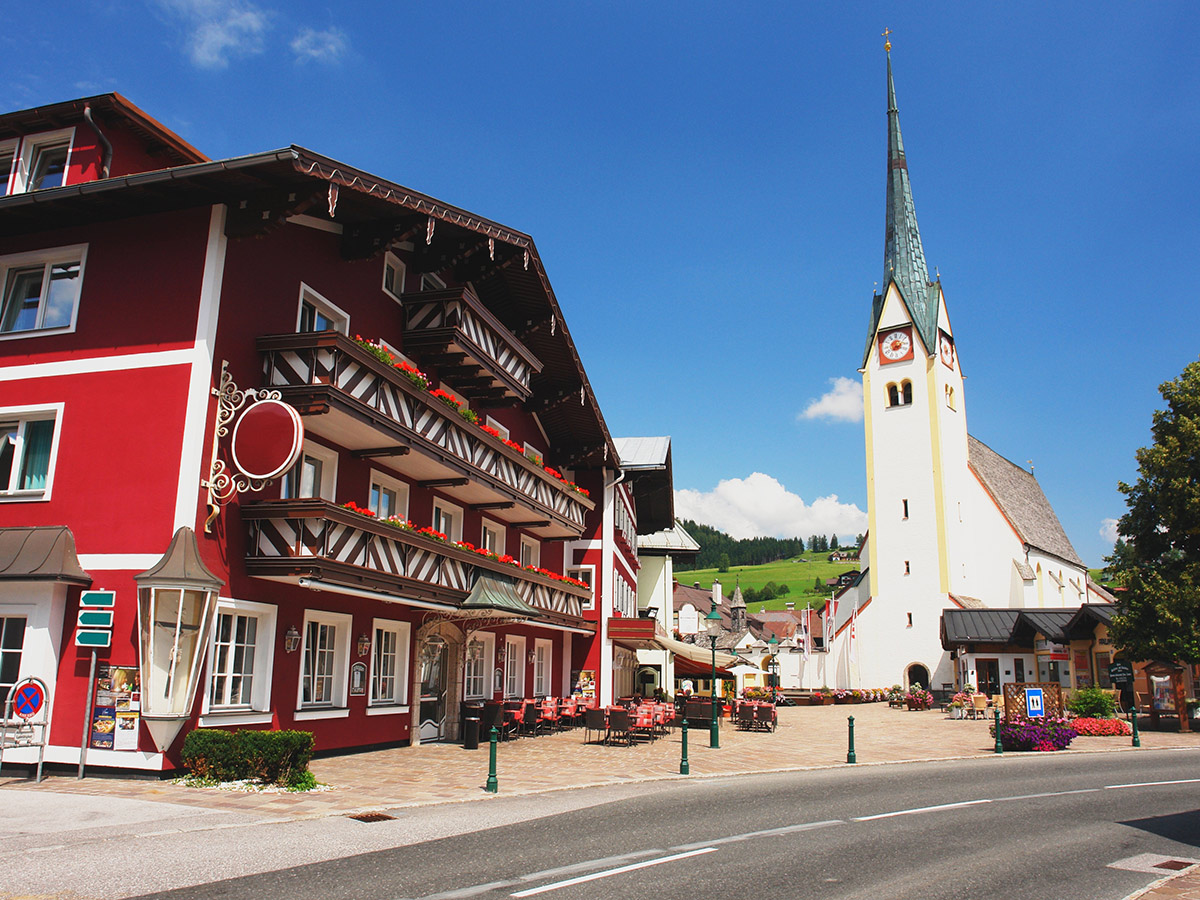 abtenau-im-salzburger-land-mit-besuch-von-hallstatt-abtenau-65358543.jpg