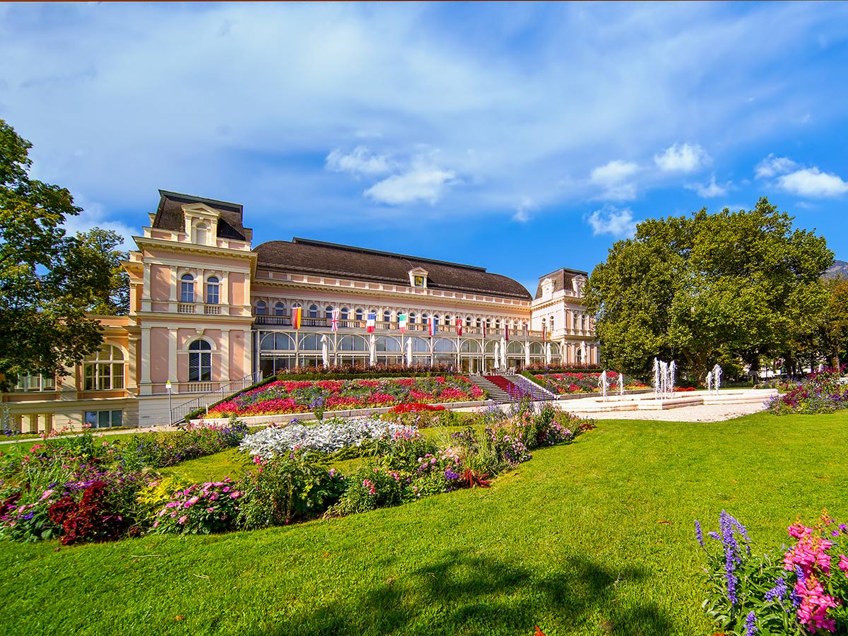 abtenau-im-salzburger-land-–-mit-besuch-von-hallstatt-bad-ischl-kongress-und-theaterhaus-bad-ischl-384244059.jpg